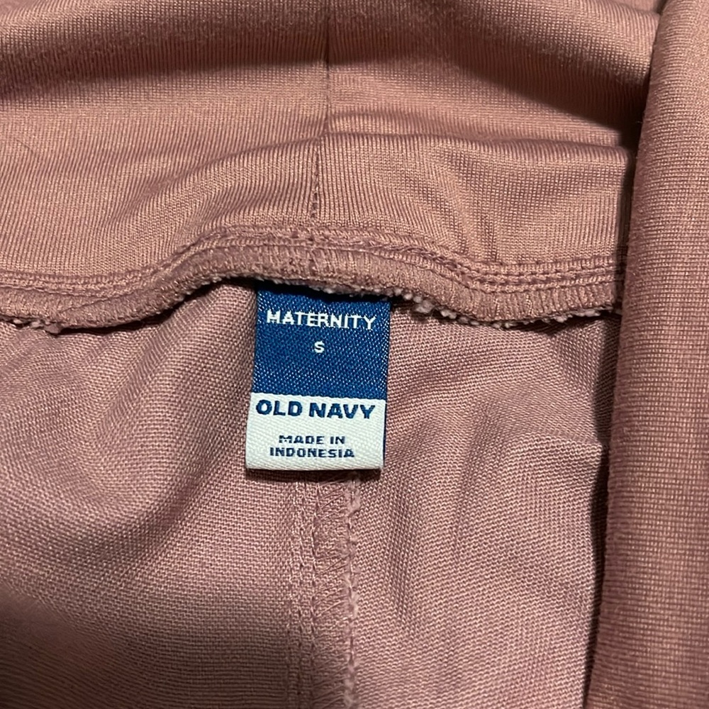 NWT- Old Navy Maternity- S - Picture 8 of 9